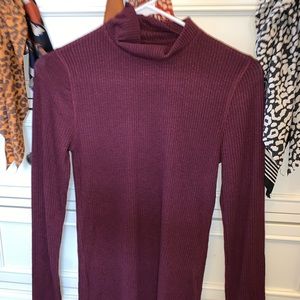 Amercrombie & Fitch turtle neck long sleeve